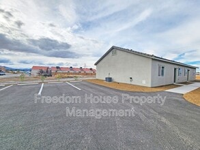 1340 Arrowhead St in Pahrump, NV - Building Photo - Building Photo
