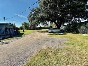 10818 Sabo Rd, Unit 309 in Houston, TX - Building Photo - Building Photo