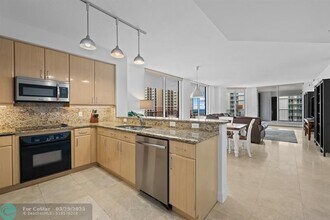 100 S Birch Rd in Fort Lauderdale, FL - Building Photo - Building Photo