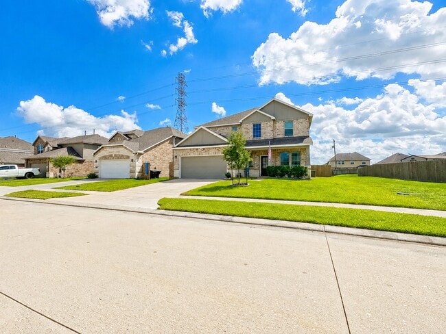 property at 377 Selah Ct