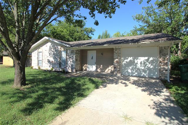 711 Briggs St in Cedar Hill, TX - Building Photo - Building Photo