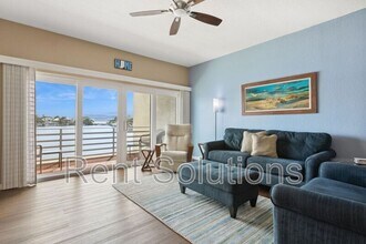4633 Mirabella Ct in St Pete Beach, FL - Building Photo - Building Photo