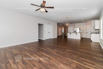 7818 Creek Park Dr in Denver, NC - Building Photo - Building Photo