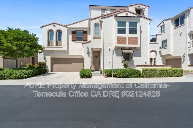 property at 31888 Calle Luz