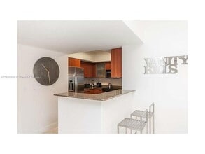 16699 Collins Ave, Unit 2406 in Sunny Isles Beach, FL - Building Photo - Building Photo