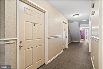 5904 Cove Landing Rd in Burke, VA - Building Photo - Building Photo