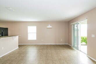 11133 Running Pine Dr in Riverview, FL - Building Photo - Building Photo