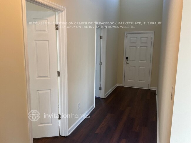 8020 Caliber Woods Dr in Raleigh, NC - Building Photo - Building Photo