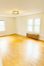 333 W 2nd St in Waconia, MN - Building Photo - Building Photo