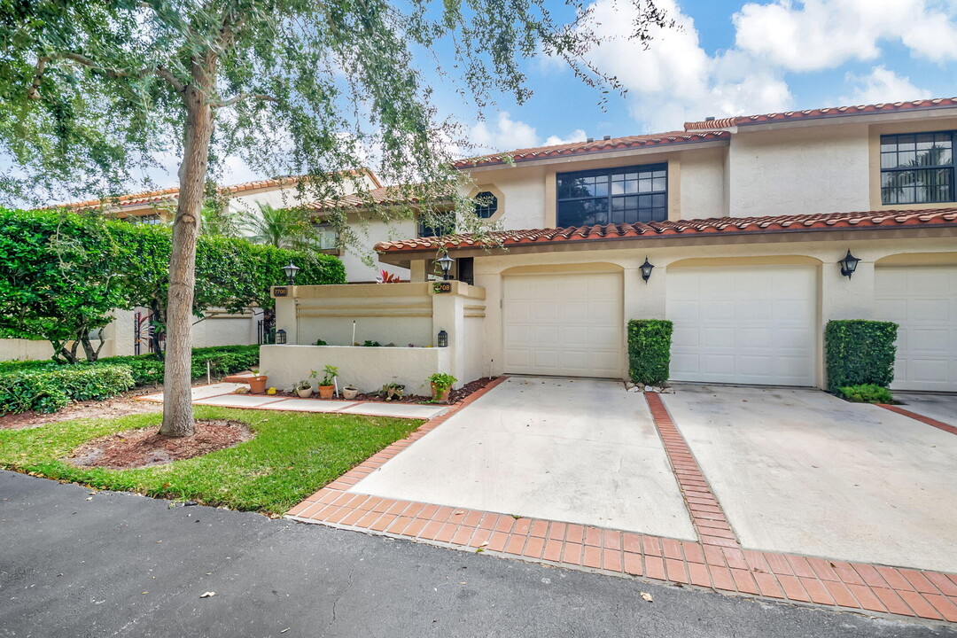 7708 La Mirada Dr in Boca Raton, FL - Building Photo