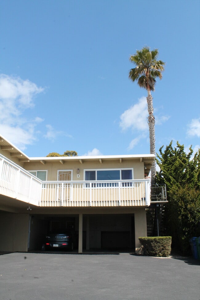272 Sea Ridge Rd, Unit D