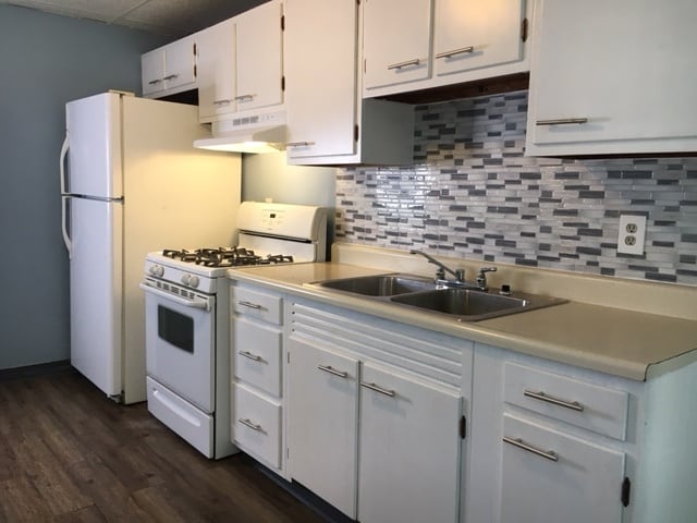 38 Greeley St, Unit Apt 2