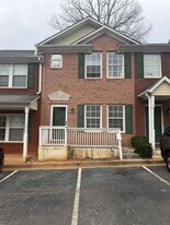 3627 Ginnis Rd in Atlanta, GA - Building Photo