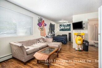 1619 Fraternity Village Dr in Kalamazoo, MI - Building Photo - Building Photo