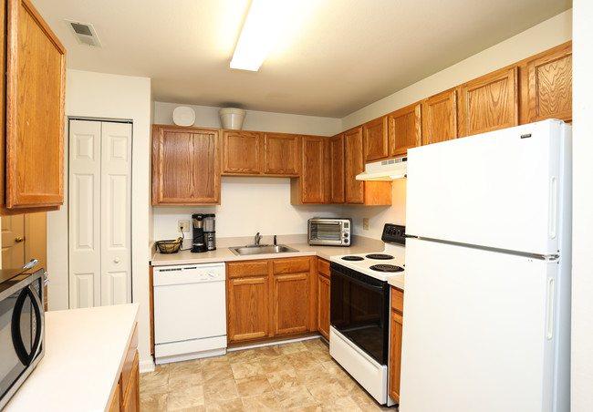 Maple Avenue Apartments in Purcellville, VA - Building Photo - Interior Photo