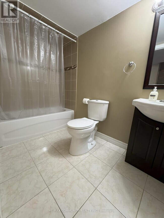 21 Pickthall Terrace in Toronto, ON - Building Photo - Building Photo