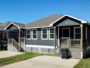 5905 Woodview Dr in Humble, TX - Building Photo - Building Photo