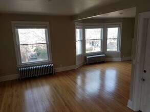 3272 N Hackett Ave in Milwaukee, WI - Building Photo - Building Photo