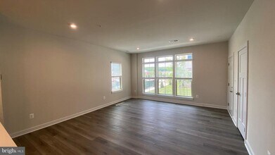 2550 VERONA Pl in Ellicott City, MD - Building Photo - Building Photo