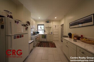 1855 Beacon St, Unit 2 in Brookline, MA - Building Photo - Building Photo