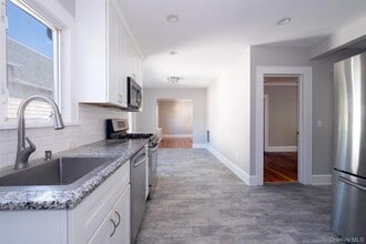 1306 Henry Ave in Mamaroneck, NY - Building Photo - Building Photo