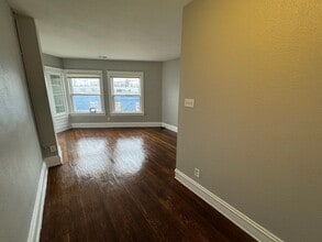 4324 Pearl Rd in Cleveland, OH - Building Photo - Building Photo