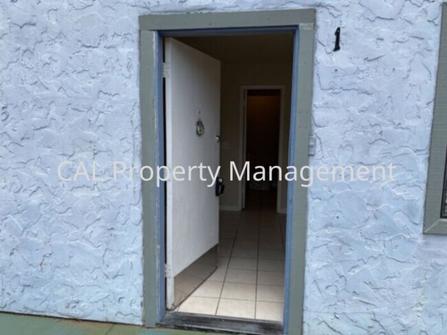 1045 Olympia Ave in Seaside, CA - Building Photo - Building Photo
