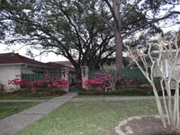 1123 Nantucket Dr in Houston, TX - Foto de edificio - Building Photo