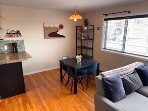47 Lafayette Ave NE, Unit 202 FULLY FURNISHED in Grand Rapids, MI - Building Photo - Building Photo