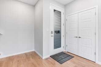 11528-11122 122 St NW in Edmonton, AB - Building Photo - Building Photo