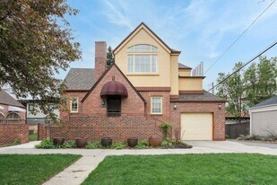 2826 E 5th Ave in Denver, CO - Building Photo