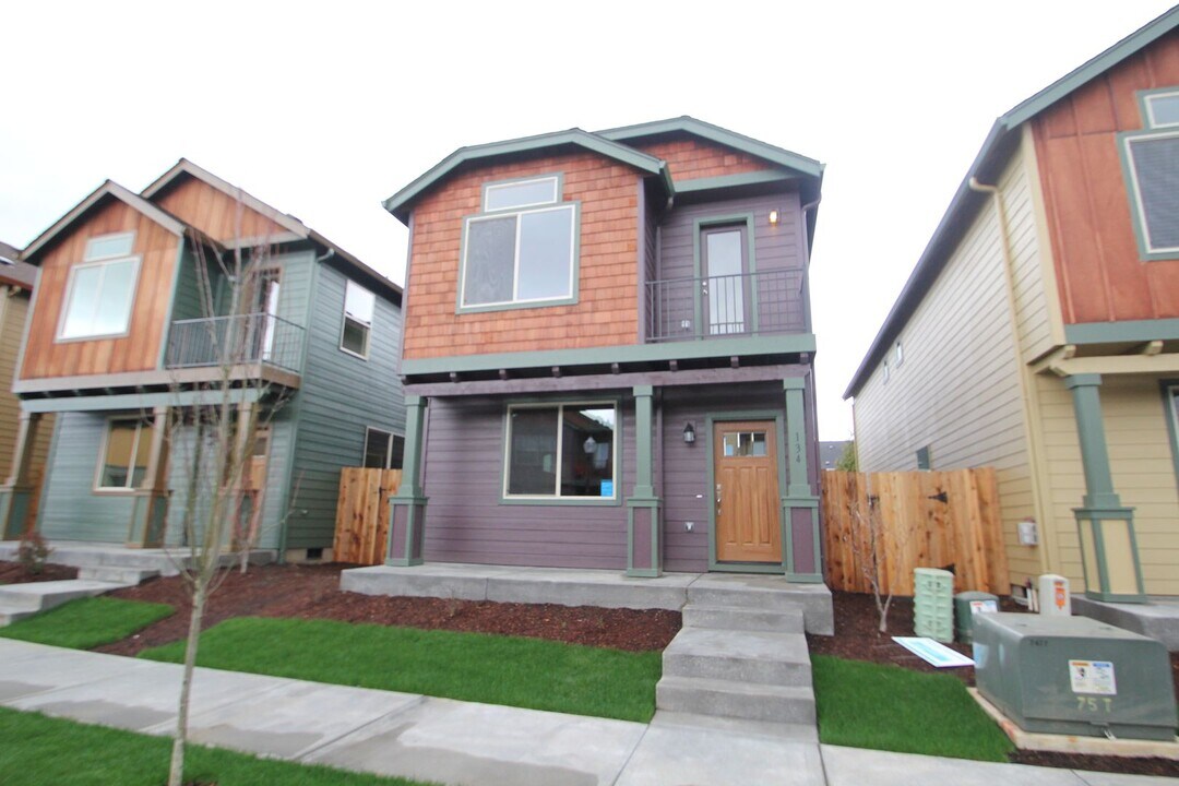 134 NW 76th St in Vancouver, WA - Foto de edificio