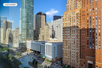 30 West St in New York, NY - Foto de edificio - Building Photo