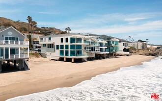 31646 Sea Level Dr in Malibu, CA - Building Photo - Building Photo