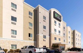 Furnished Studio-San Antonio - North in San Antonio, TX - Building Photo
