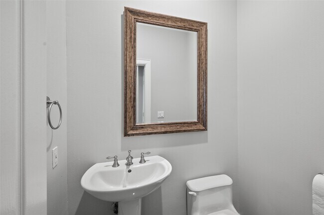 property at 1409 Rosedale St