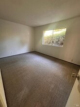 437 Ellesmere Dr in Dixon, CA - Building Photo - Building Photo