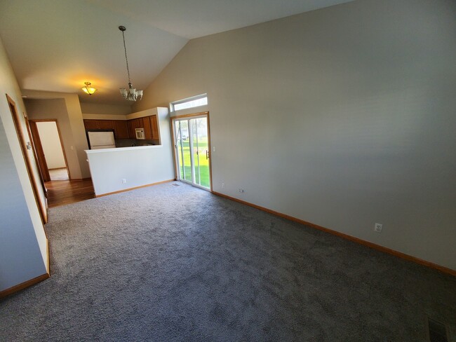 13927 S Oakdale Cir in Plainfield, IL - Building Photo - Building Photo