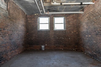 Whittington Apartments in Dearborn, MI - Building Photo - Interior Photo