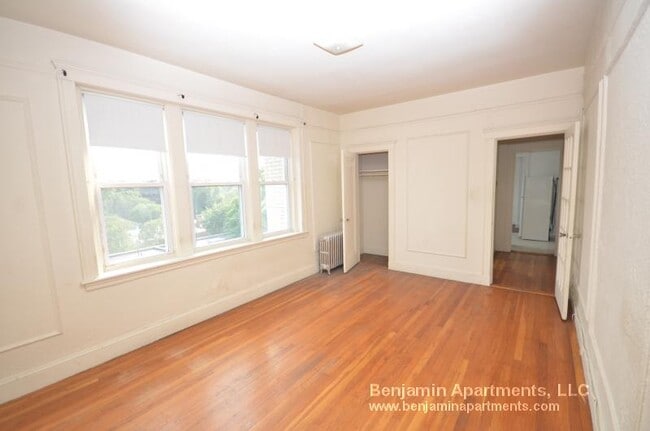 66 Chiswick Rd, Unit 26 in Boston, MA - Foto de edificio - Building Photo