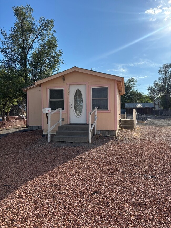 property at 834 Dodge St