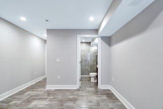 5103 Chancellor St, Unit Unit 1 in Philadelphia, PA - Building Photo - Building Photo