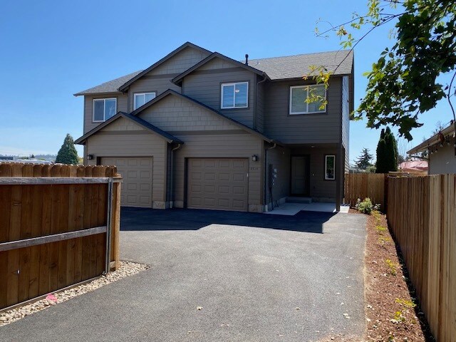 4514 Campbell Dr SE in Salem, OR - Building Photo