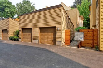 1409 NE 17th Ave in Portland, OR - Building Photo - Building Photo