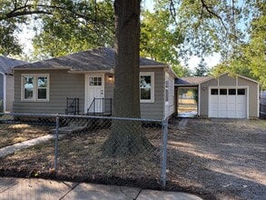 923 Olive St. in Chelsea, OK - Building Photo - Building Photo