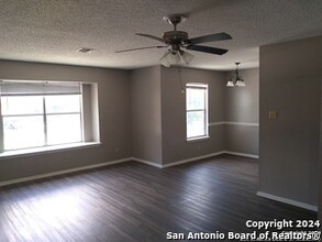 1012 Mission Dr in New Braunfels, TX - Building Photo - Building Photo