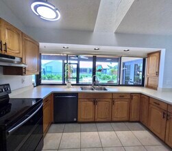 1927 NE San Carlos Calle in Jensen Beach, FL - Building Photo - Building Photo