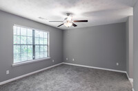 Briarhill 563 Apartments in Riverdale, GA - Building Photo - Interior Photo