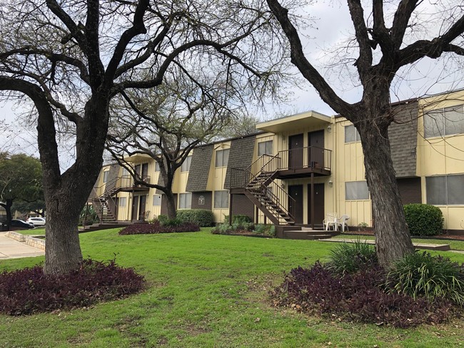 Apartments Northwest in San Antonio, TX - Building Photo - Building Photo