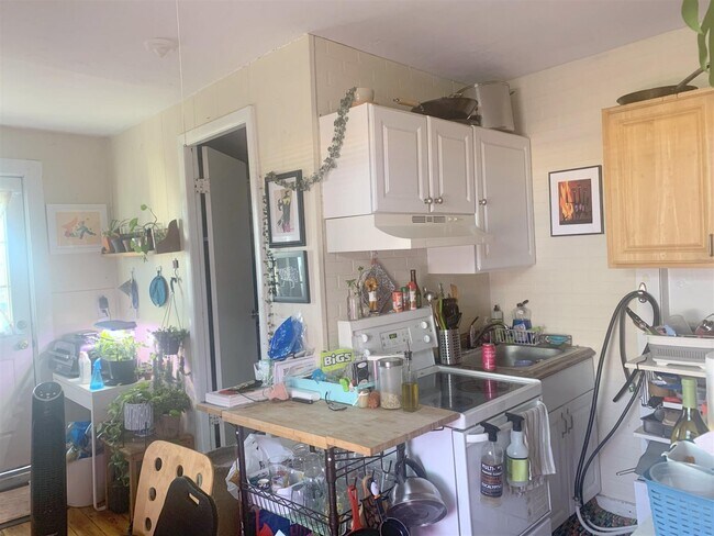 388 Somerville Ave, Unit 3